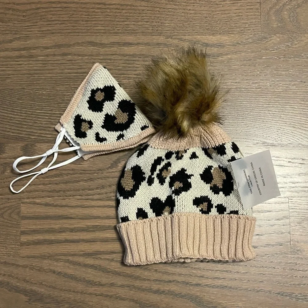 Beanie and mask knit leopard